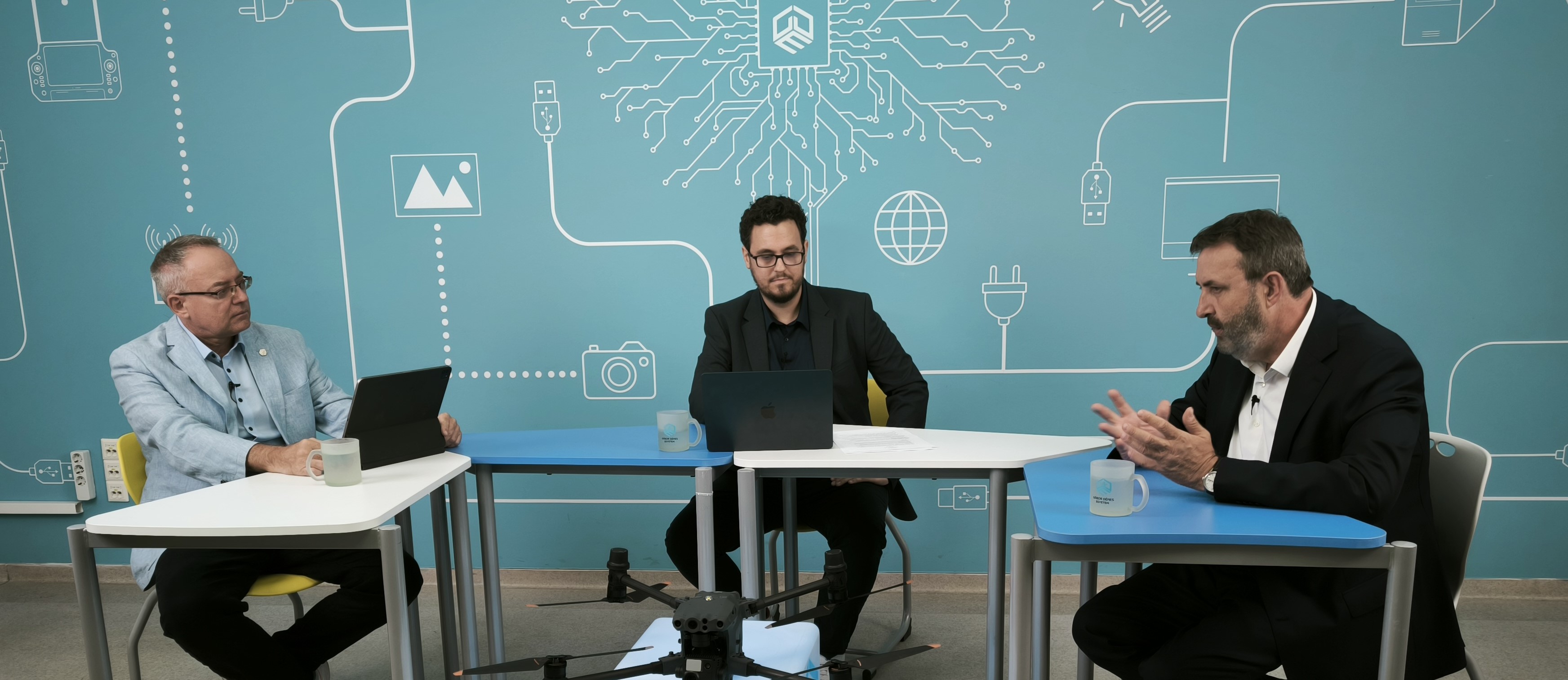 Hír bélyegképe: TudásTech néven podcast csatornát indít a Gábor Dénes Egyetem 