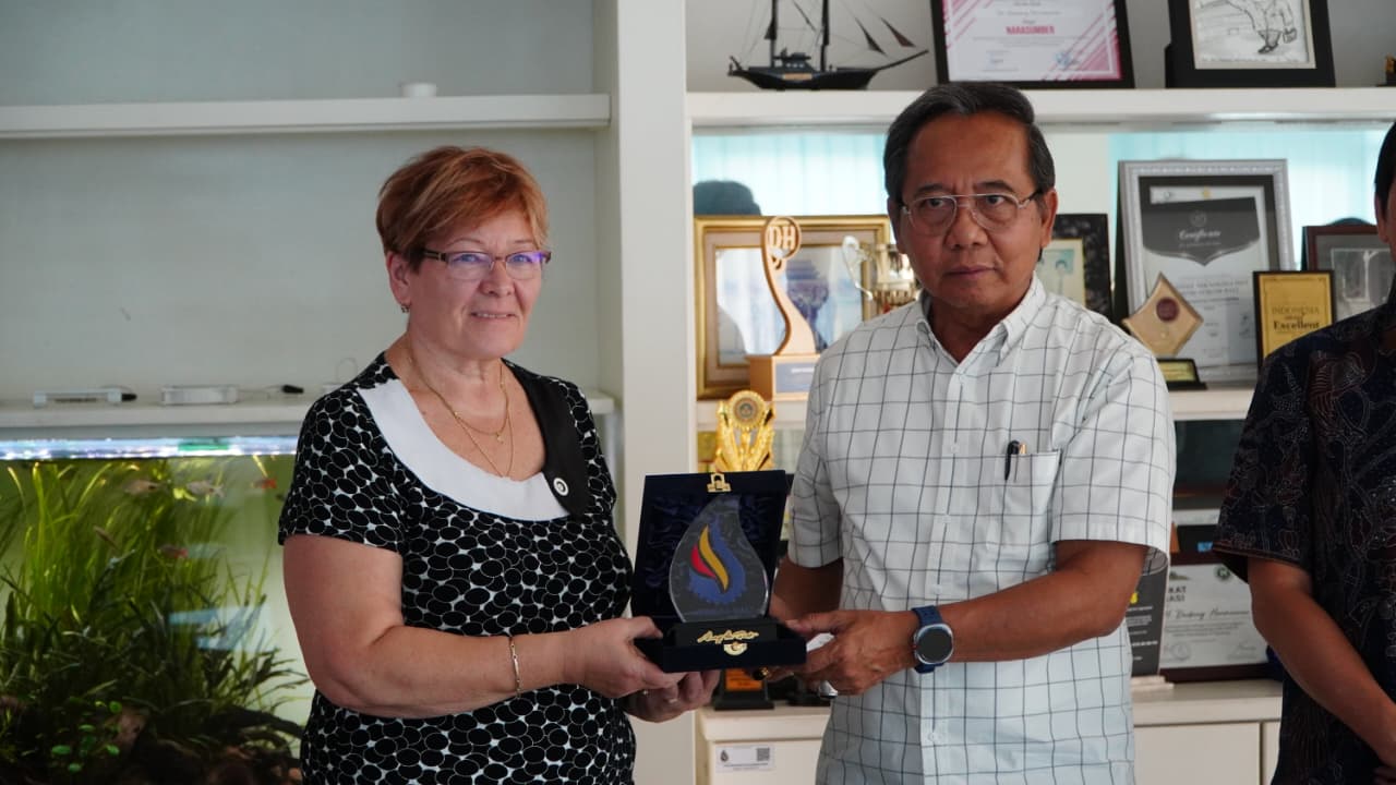 Hír bélyegképe: A jövő nem ismer határokat: a GDE új fejezete Indonéziában