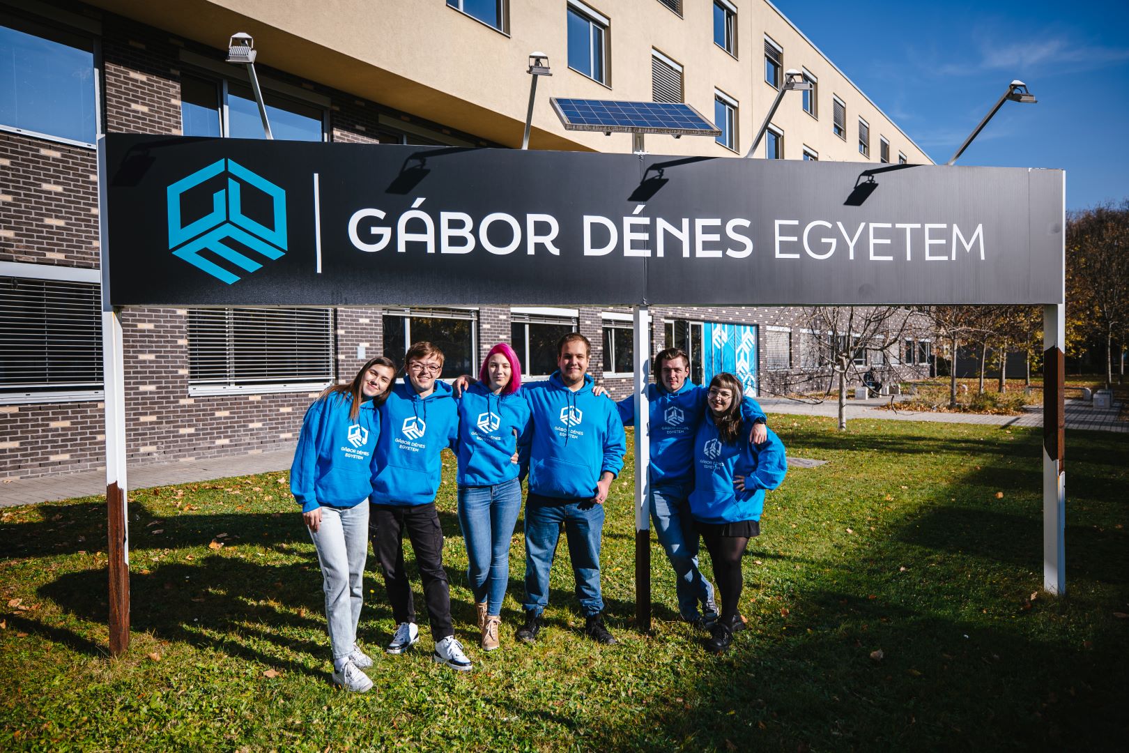 Hír bélyegképe: Döntés a jövőről: elindult a felvételi jelentkezés a Gábor Dénes Egyetemen