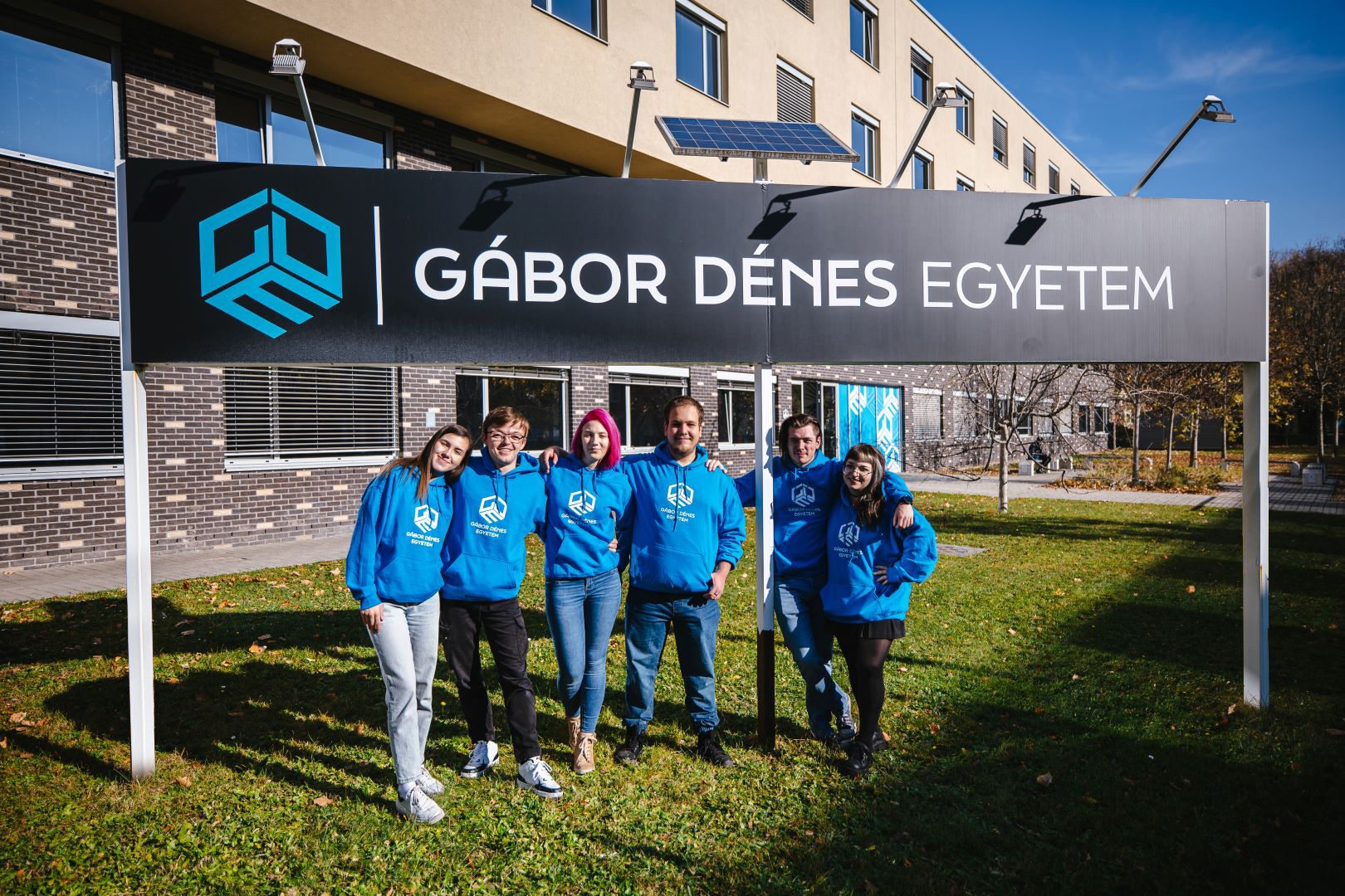 Hír bélyegképe: Döntés a jövőről: elindult a felvételi jelentkezés a Gábor Dénes Egyetemen