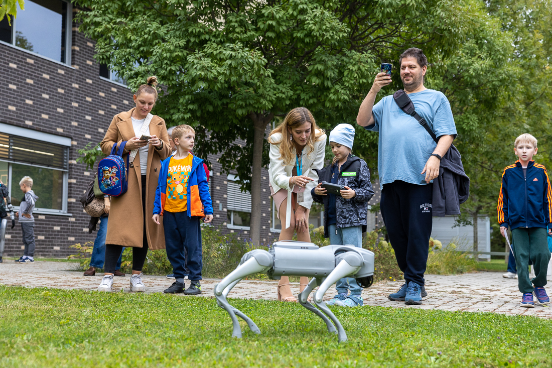 Hír bélyegképe: Kutatók Éjszakája a GDE-n: minden korosztályt megmozgatott a tudomány